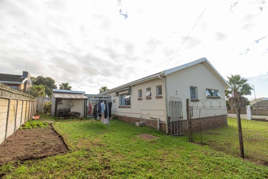 4 Bedroom Property for Sale in Fernglen Eastern Cape